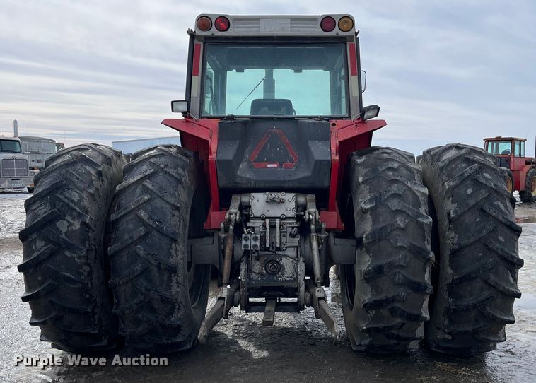 image for item LA9784 1982 Massey Ferguson 2775  tractor