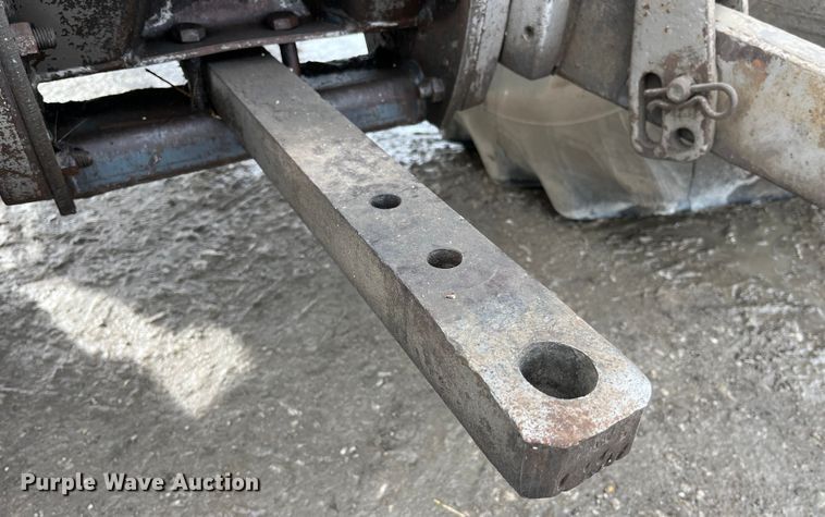 image for item LA9784 1982 Massey Ferguson 2775  tractor