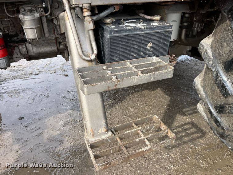 image for item LA9784 1982 Massey Ferguson 2775  tractor