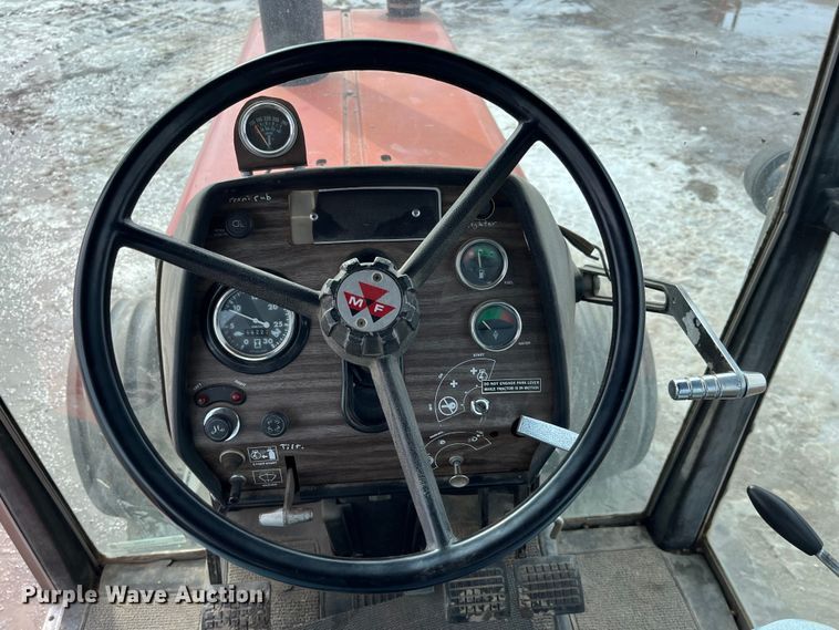 image for item LA9784 1982 Massey Ferguson 2775  tractor