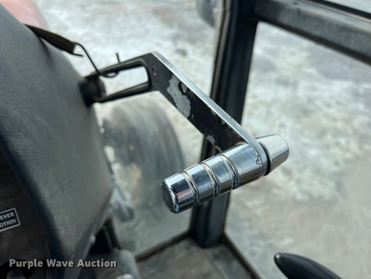 image for item LA9784 1982 Massey Ferguson 2775  tractor