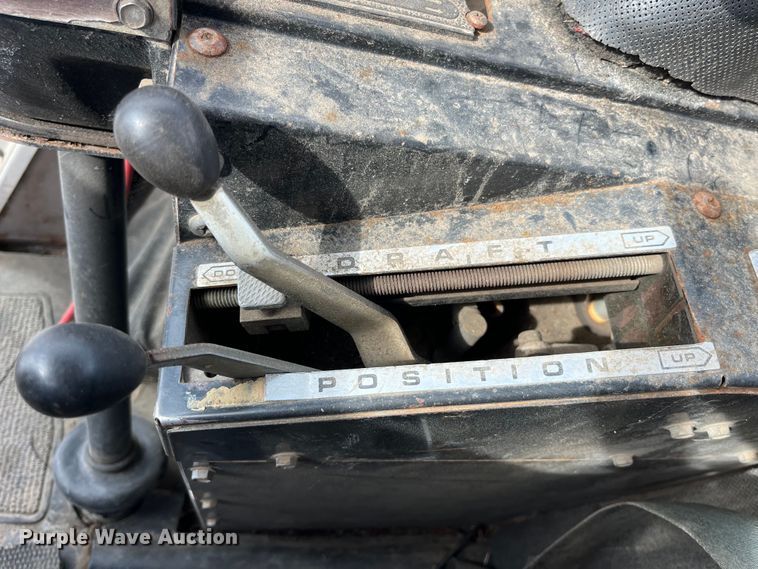 image for item LA9784 1982 Massey Ferguson 2775  tractor