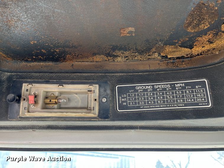 image for item LA9784 1982 Massey Ferguson 2775  tractor