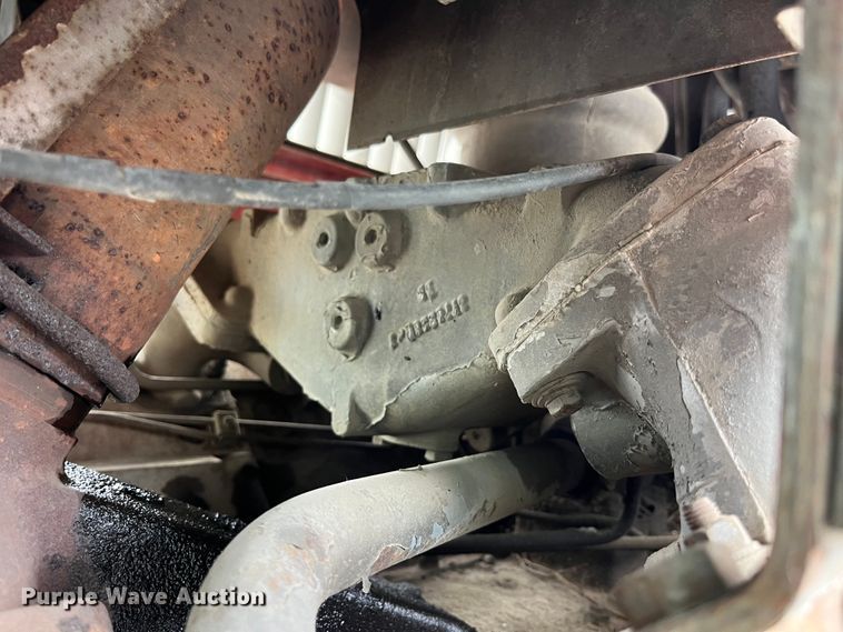 image for item LA9784 1982 Massey Ferguson 2775  tractor