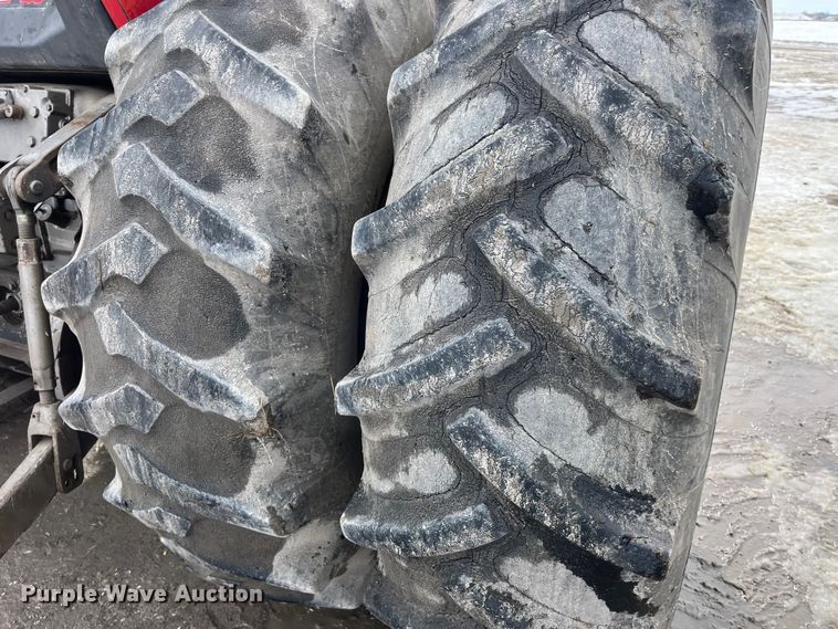 image for item LA9784 1982 Massey Ferguson 2775  tractor