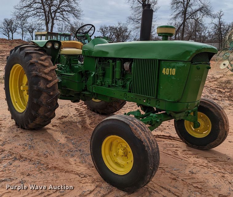 image for item LF9639 1961 John Deere 4010  tractor