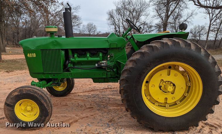 image for item LF9639 1961 John Deere 4010  tractor
