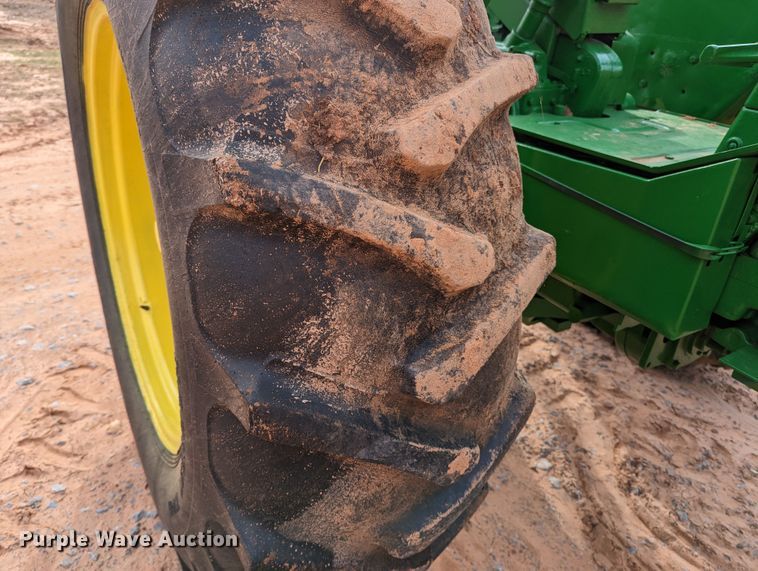 image for item LF9639 1961 John Deere 4010  tractor