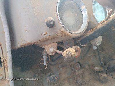 image for item LG9513 1954 Chevrolet 6400 grain truck