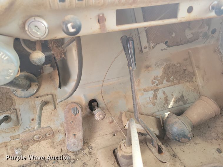 image for item LG9513 1954 Chevrolet 6400 grain truck