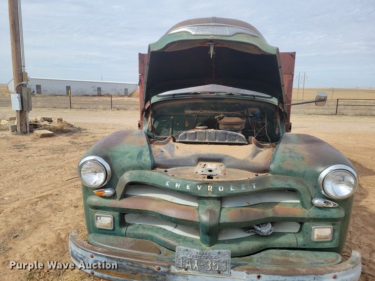 image for item LG9513 1954 Chevrolet 6400 grain truck