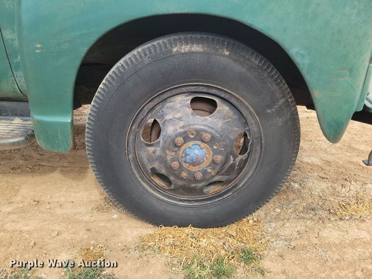 image for item LG9513 1954 Chevrolet 6400 grain truck