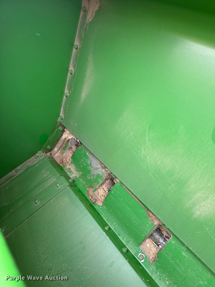 image for item LT9043 (2) John Deere 9300 hoe grain drills