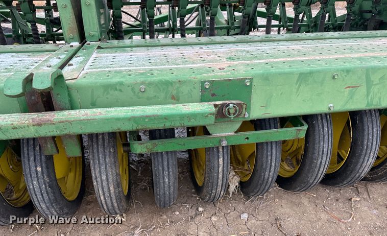 image for item LT9043 (2) John Deere 9300 hoe grain drills