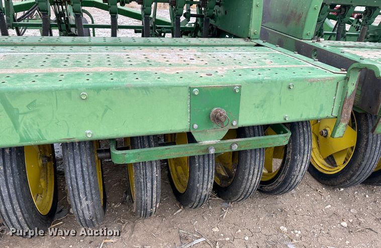 image for item LT9043 (2) John Deere 9300 hoe grain drills