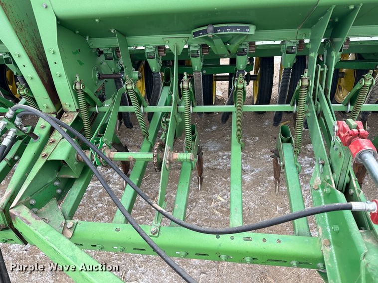image for item LT9043 (2) John Deere 9300 hoe grain drills