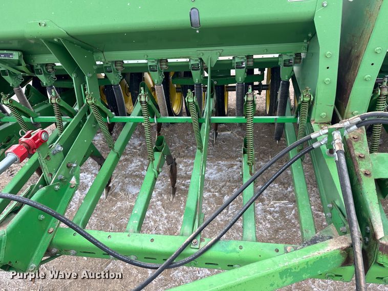 image for item LT9043 (2) John Deere 9300 hoe grain drills