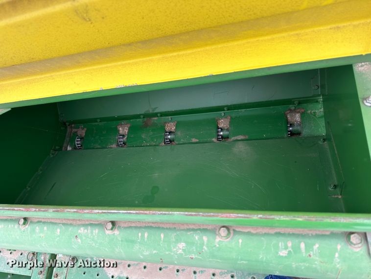 image for item LT9043 (2) John Deere 9300 hoe grain drills