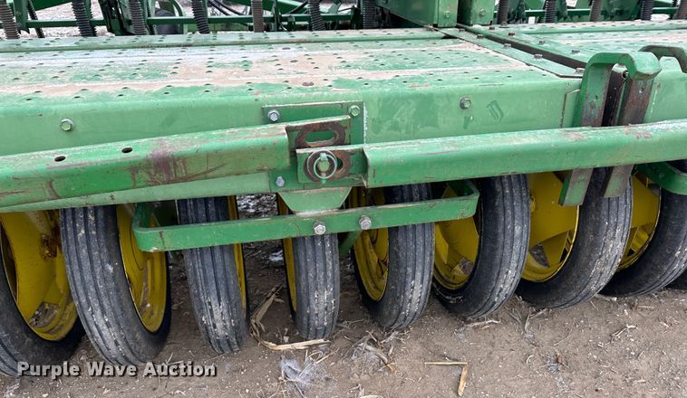 image for item LT9043 (2) John Deere 9300 hoe grain drills