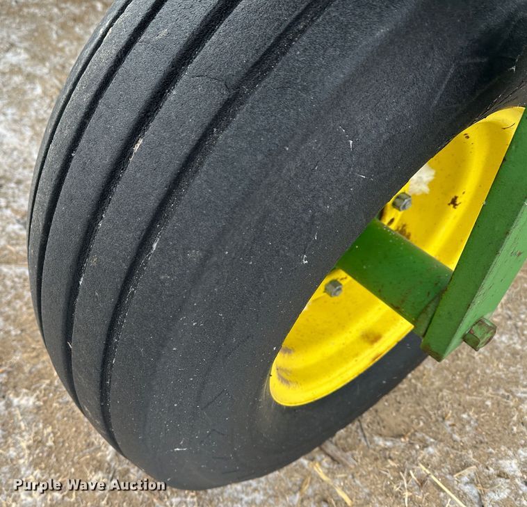 image for item LT9043 (2) John Deere 9300 hoe grain drills