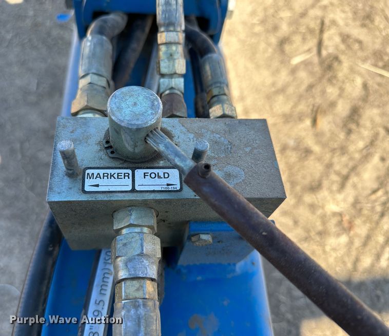 image for item LT9045 Kinze 3500  no-till planter