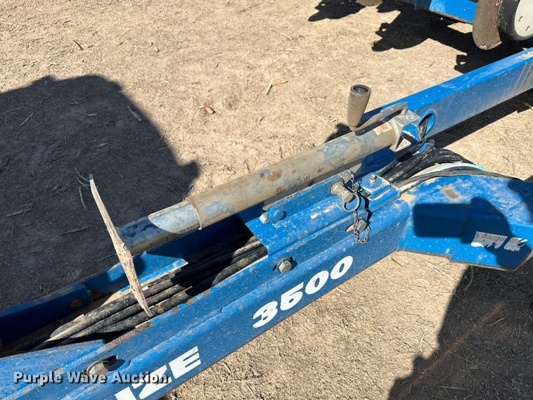 image for item LT9045 Kinze 3500  no-till planter