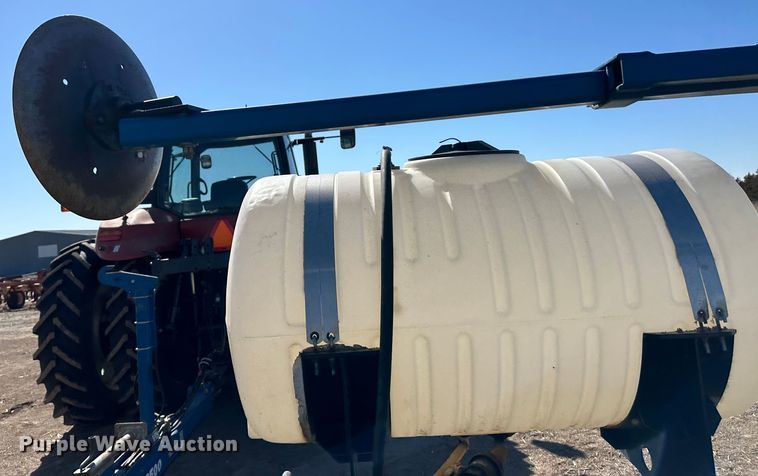image for item LT9045 Kinze 3500  no-till planter