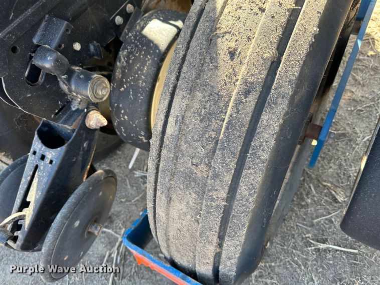 image for item LT9045 Kinze 3500  no-till planter