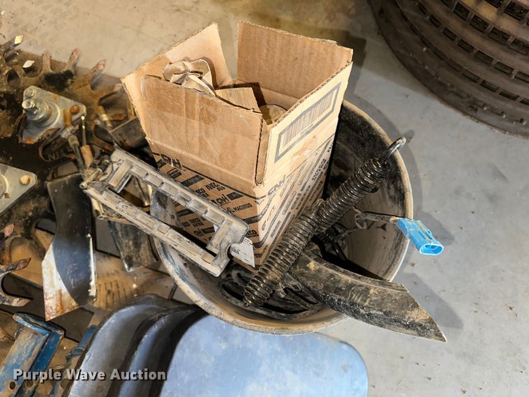 image for item LT9045 Kinze 3500  no-till planter