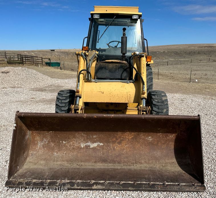 image for item LT9537 1997 New Holland 545D  industrial tractor