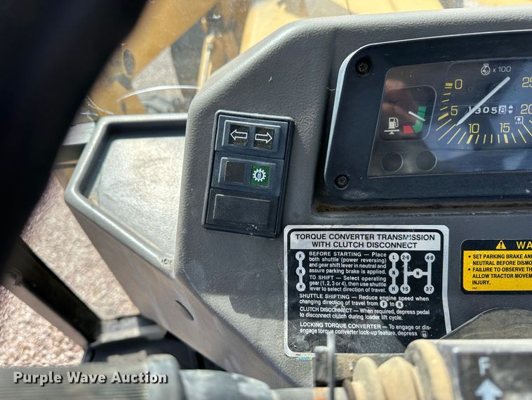 image for item LT9537 1997 New Holland 545D  industrial tractor