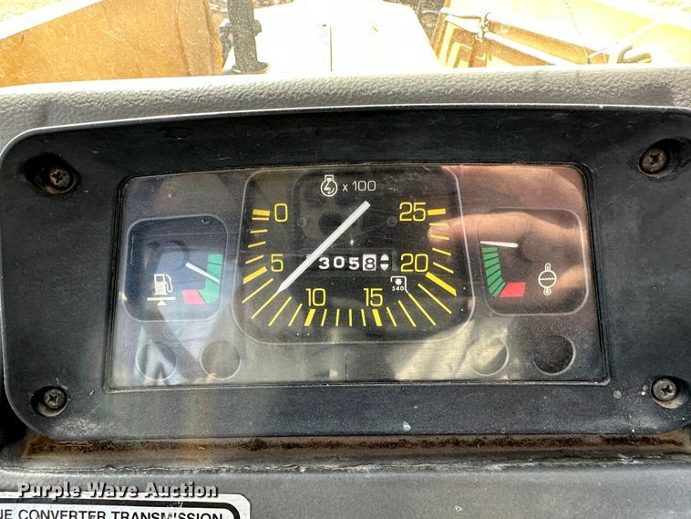 image for item LT9537 1997 New Holland 545D  industrial tractor