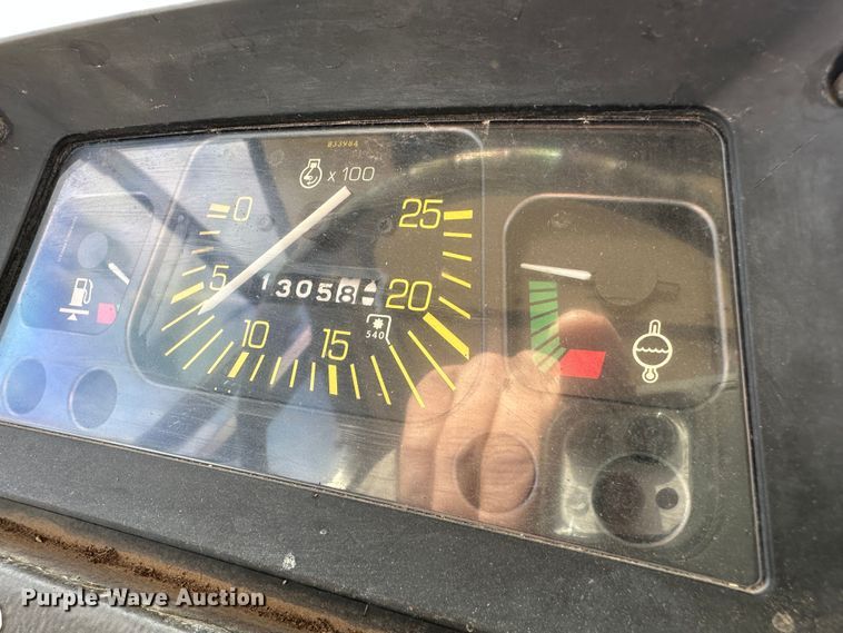 image for item LT9537 1997 New Holland 545D  industrial tractor