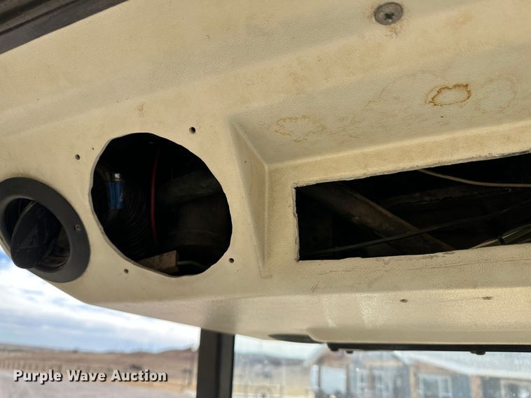 image for item LT9537 1997 New Holland 545D  industrial tractor