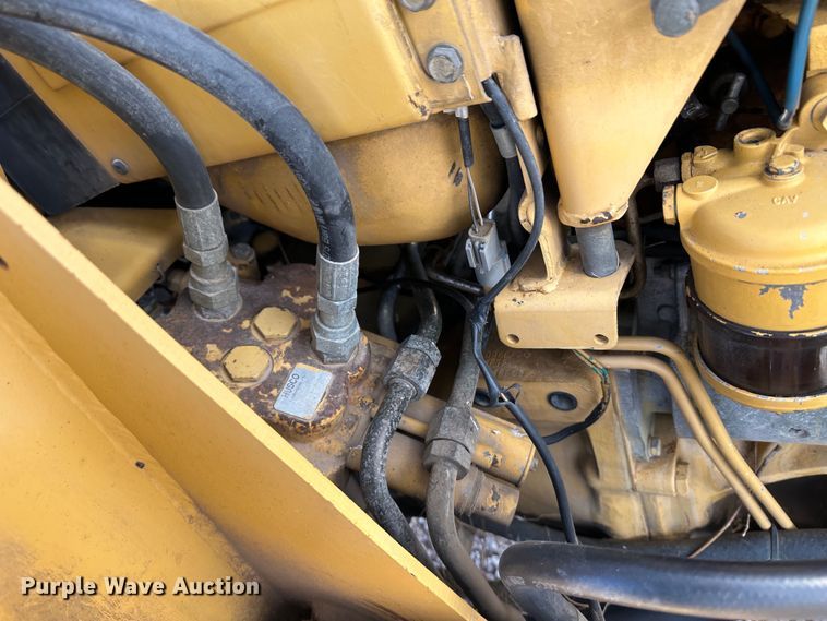 image for item LT9537 1997 New Holland 545D  industrial tractor