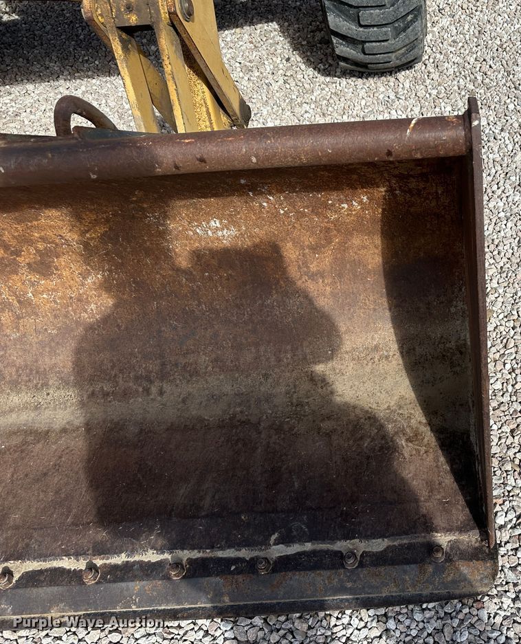 image for item LT9537 1997 New Holland 545D  industrial tractor