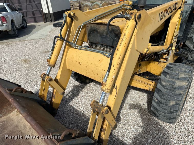 image for item LT9537 1997 New Holland 545D  industrial tractor