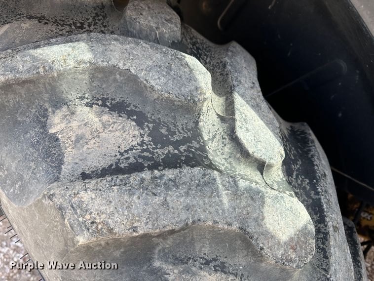 image for item LT9537 1997 New Holland 545D  industrial tractor