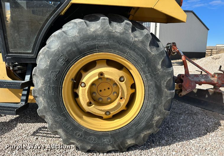 image for item LT9537 1997 New Holland 545D  industrial tractor