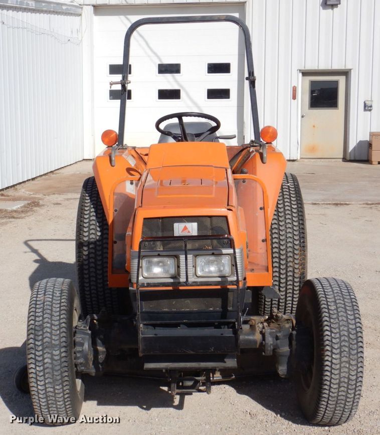 image for item MC9810 2001 AGCO ST40  MFWD tractor