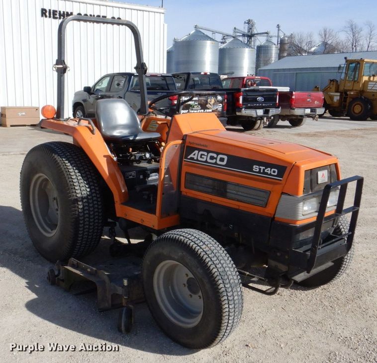 image for item MC9810 2001 AGCO ST40  MFWD tractor