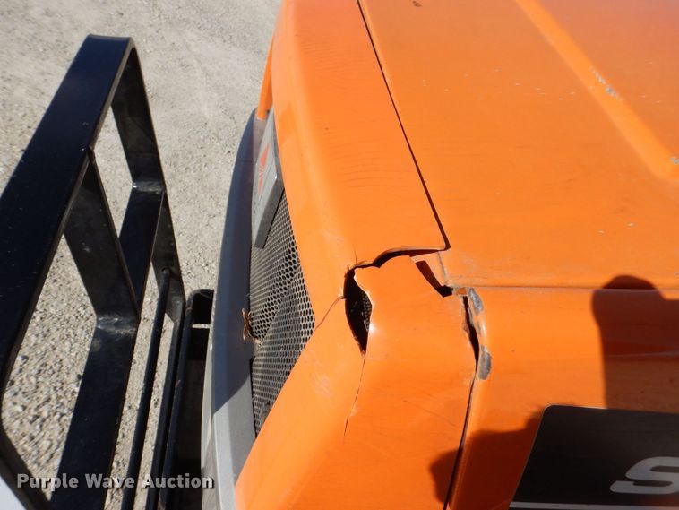 image for item MC9810 2001 AGCO ST40  MFWD tractor