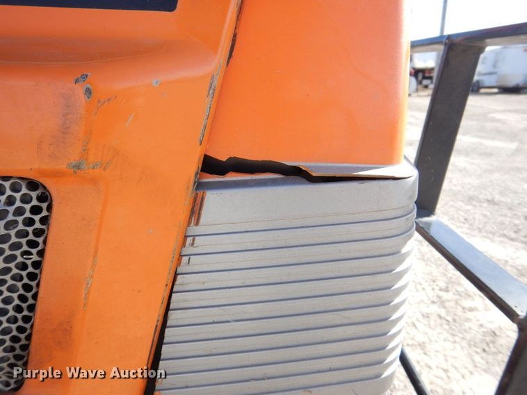 image for item MC9810 2001 AGCO ST40  MFWD tractor