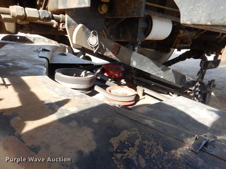 image for item MC9810 2001 AGCO ST40  MFWD tractor