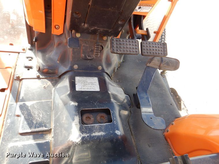 image for item MC9810 2001 AGCO ST40  MFWD tractor