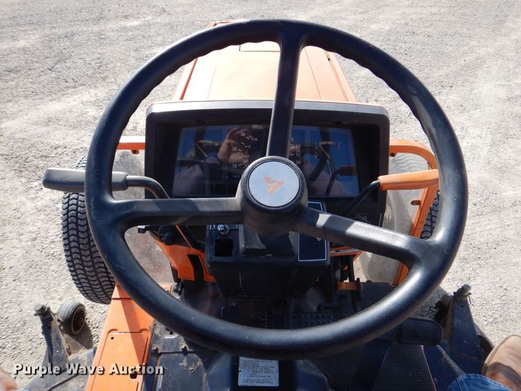 image for item MC9810 2001 AGCO ST40  MFWD tractor