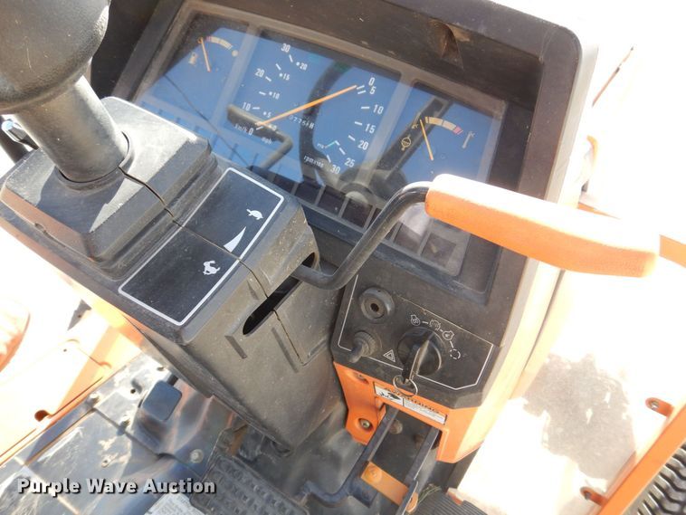 image for item MC9810 2001 AGCO ST40  MFWD tractor