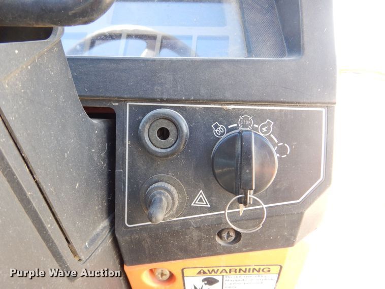 image for item MC9810 2001 AGCO ST40  MFWD tractor