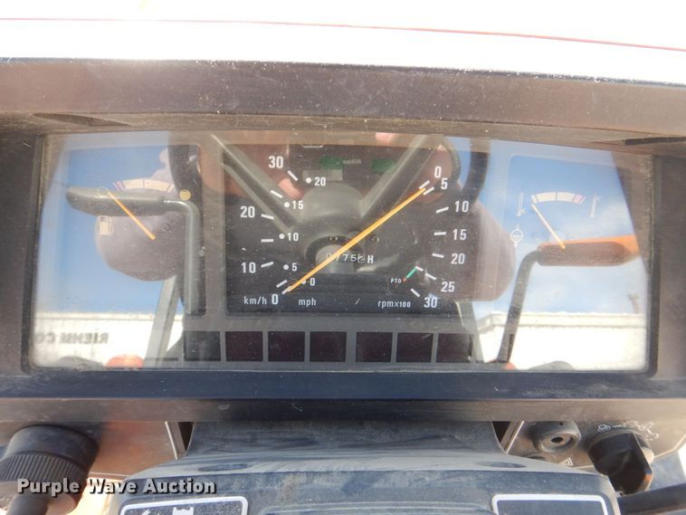 image for item MC9810 2001 AGCO ST40  MFWD tractor