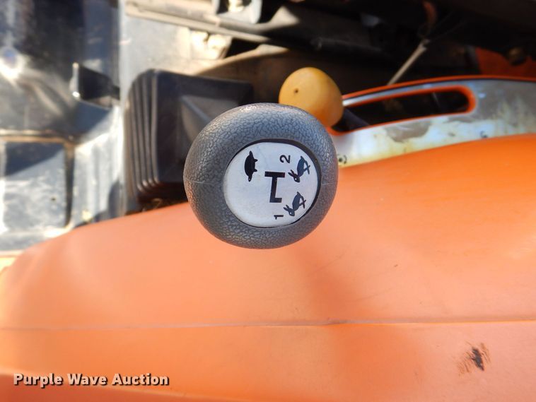 image for item MC9810 2001 AGCO ST40  MFWD tractor